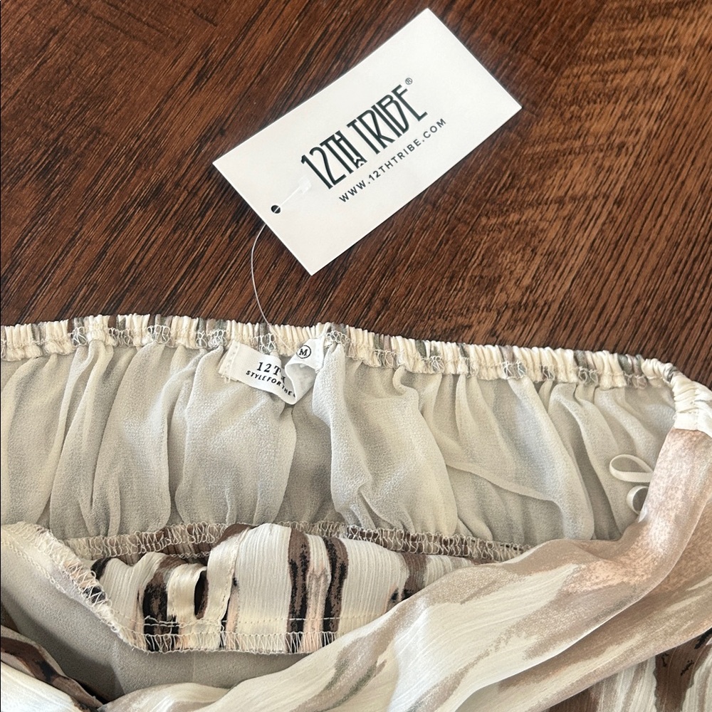 12th Tribe - Taza Abstract Satin Halter Top - Picture 7 of 8